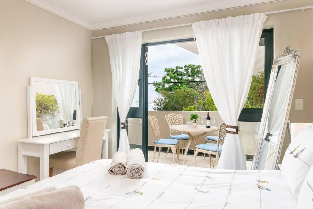 Lagoon Terrance At 9! Knysna Exterior foto